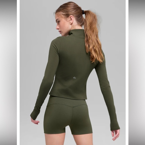 ALO | Softsculpt Precision 1/4 Zip Long Sleeve in Clover Green - Picture 5 of 5